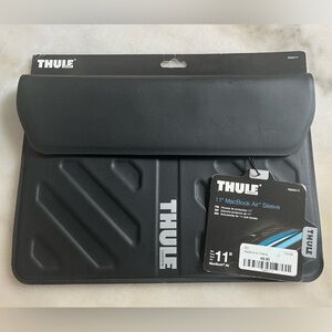 Thule Sleeve Case Laptop, Tablet, iPad, Electronics, Hard Shell